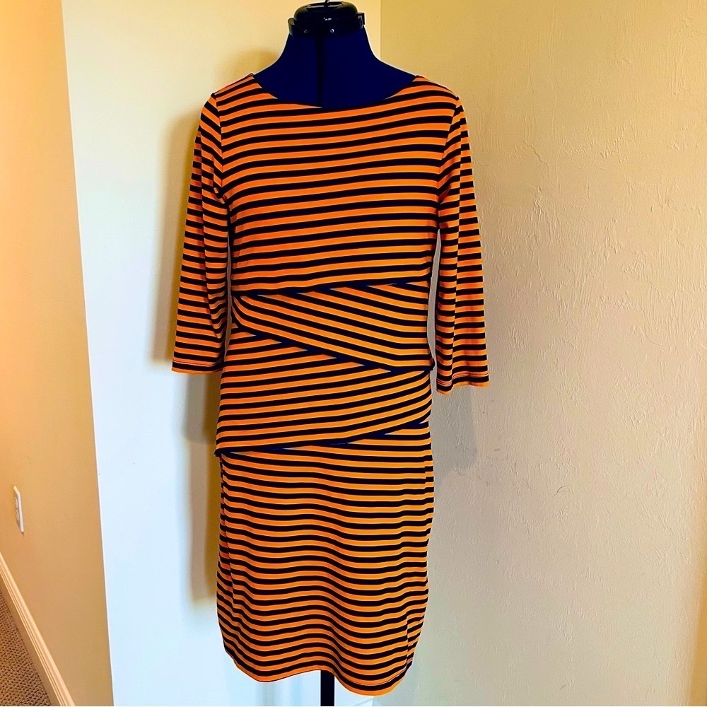 J. McLaughlin Nicola Orange and Navy Dress Gators 
 Miami Syracuse Virginia - Picture 3 of 11